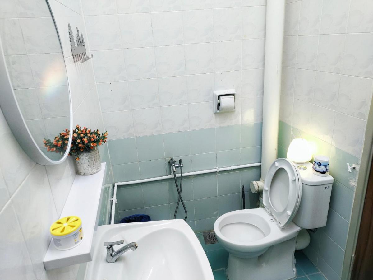 Semi-Detached, Up To 21 Pax, 4 Bedrooms, 3 Bathrooms, 4 Car Parks By Star Home Bayan Lepas Zewnętrze zdjęcie