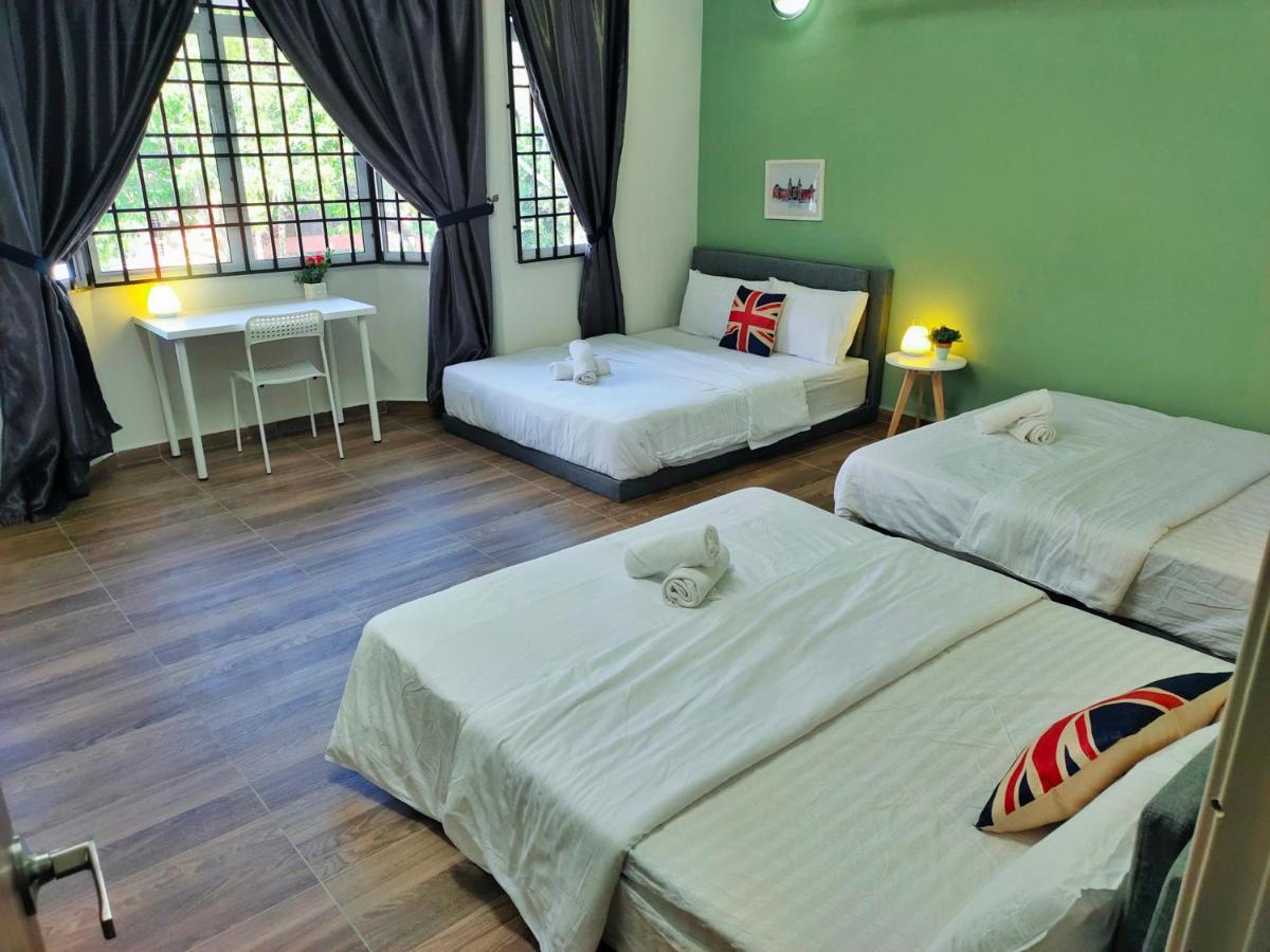 Semi-Detached, Up To 21 Pax, 4 Bedrooms, 3 Bathrooms, 4 Car Parks By Star Home Bayan Lepas Zewnętrze zdjęcie